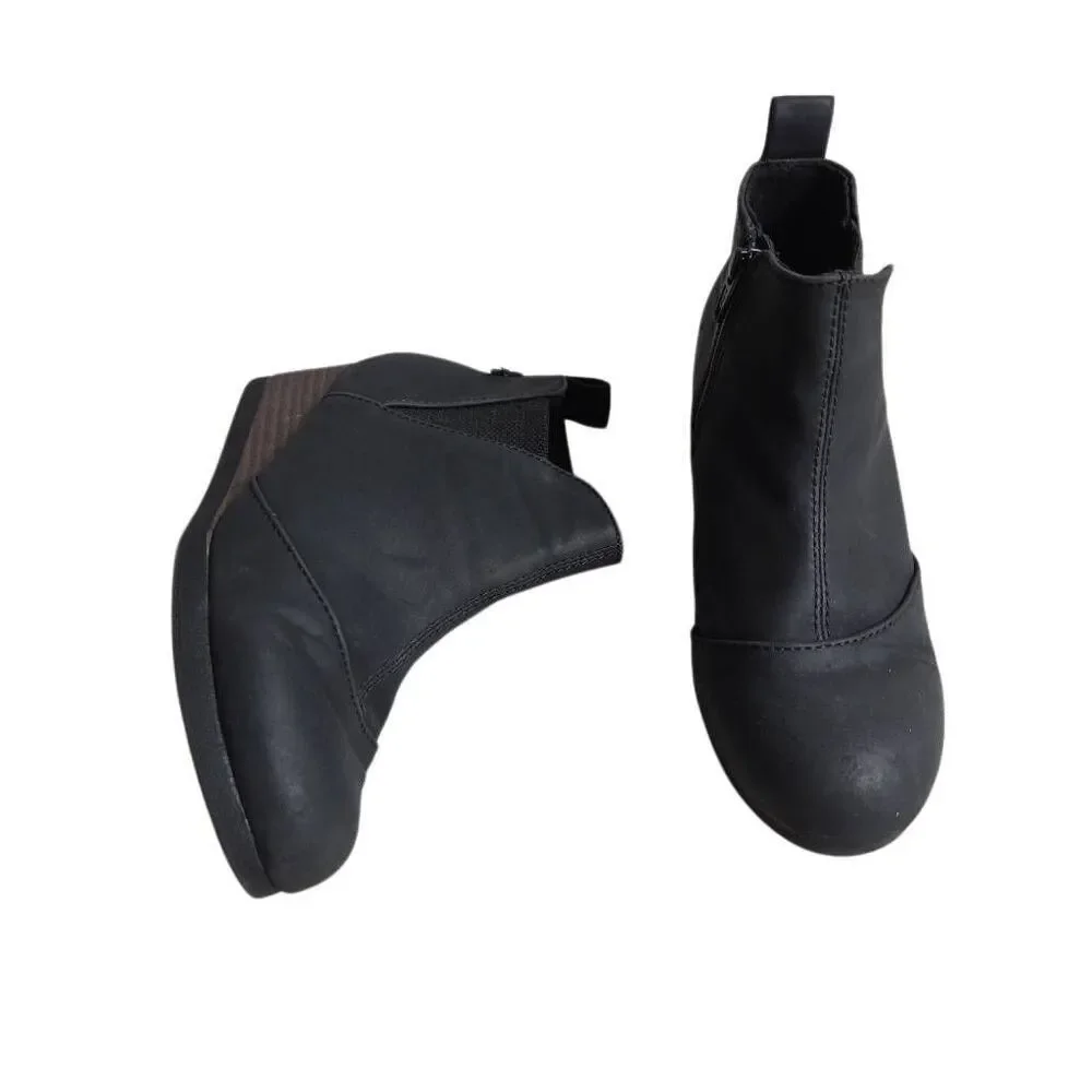 Toms Black Boots 13.5